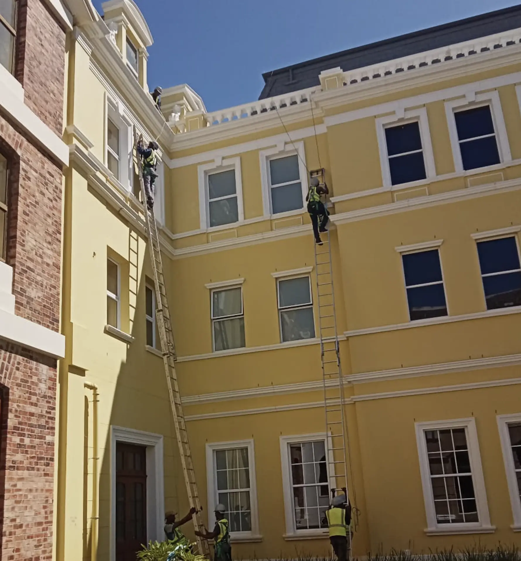 how to clean high windows